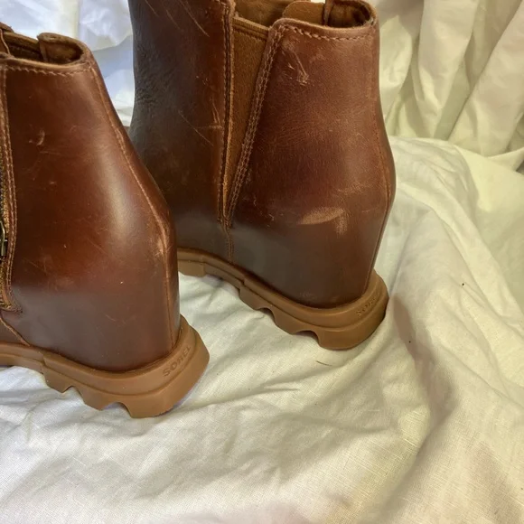 Sorel Joan of Arctic Wedge III Zip Boot — Waterproof hazelnut / gum Sz 7 EUC - Picture 5 of 7